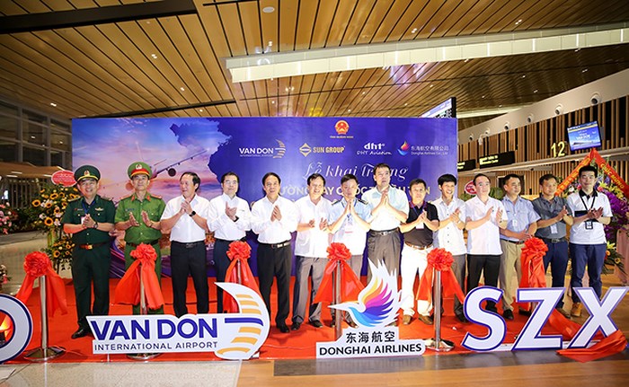 Chào mừng chuyến bay quốc tế đầu tiên tại sân bay Vân Đồn